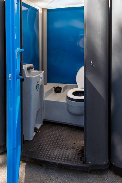Portable Toilet Options We Offer in El Dorado, KS